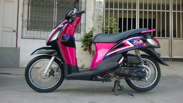 (PROMOTION) Suzuki LET 2013 วิ่งน้อย ประหยัด แรง คุ้ม สีชมพู