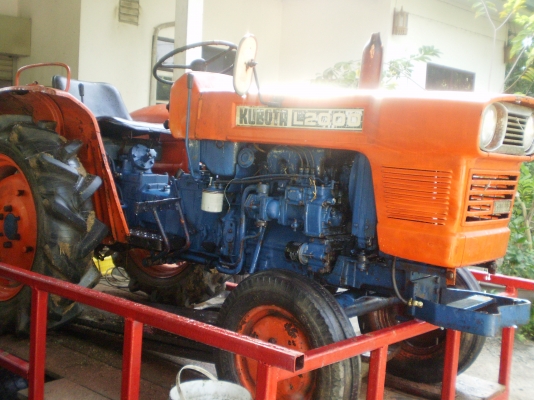 ขายรถไถคูโบต้า l 2000