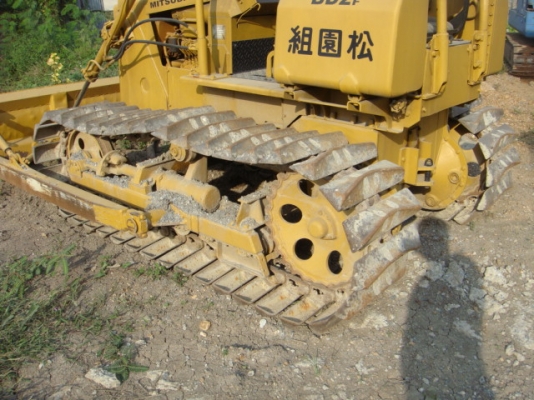 รถดันดิน BD2F ตีนเป็ด รถดันดิน BD2F ตีนเป็ด