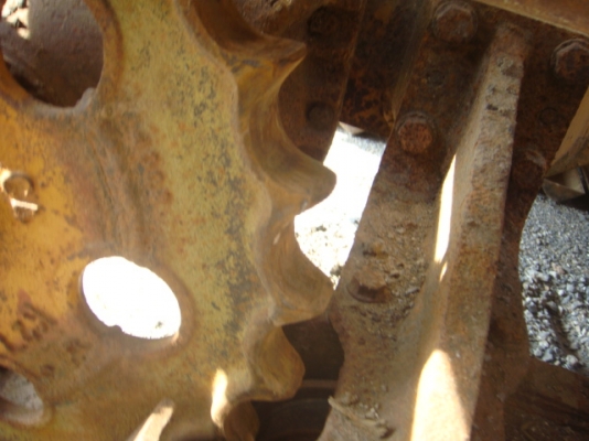 รถดันดิน D20P-5 ตีนเป็ด รถดันดิน D20P-5 ตีนเป็ด