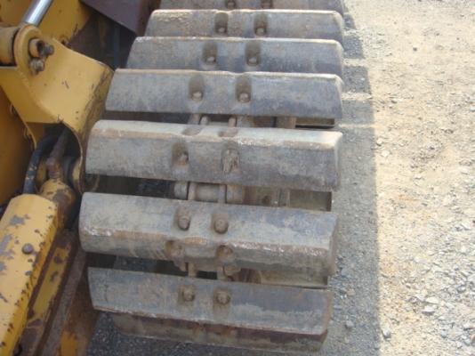 รถดันดิน D20P-5 ตีนเป็ด รถดันดิน D20P-5 ตีนเป็ด