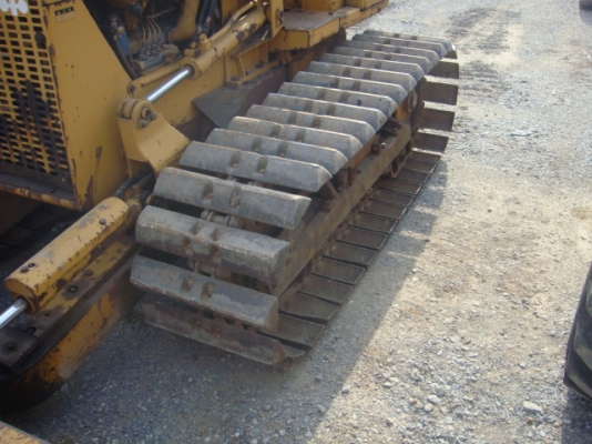 รถดันดิน D20P-5 ตีนเป็ด รถดันดิน D20P-5 ตีนเป็ด