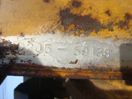 รถดันดิน D20P-5 ตีนเป็ด รถดันดิน D20P-5 ตีนเป็ด