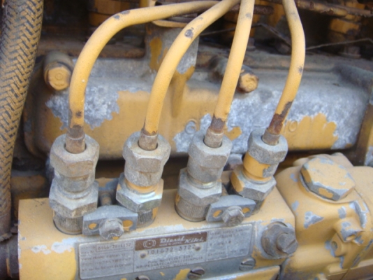 รถดันดิน D20P-5 ตีนเป็ด รถดันดิน D20P-5 ตีนเป็ด