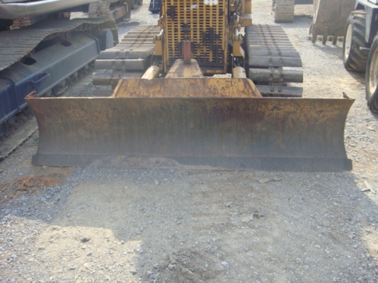 รถดันดิน D20P-5 ตีนเป็ด รถดันดิน D20P-5 ตีนเป็ด