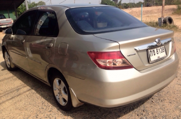 ขายด่วน ฟรีดาวน์ไม่ต้องใช้เงินเลยครับ HONDA CITY 1.5 AT ปี 48 รถสวยจัดรอบคัน เครื่องแห้งแรงดีเดิมๆ เกียร์ออโต้ ภายในเก๋งสวยครบพร้อม CD MP3 พ.เพาเวอร์ ก.ไฟฟ้า แอร์เย็นฉ่ำ เบาะหุ้มหนัง ช่วงล่างแน่น ล้อแม็ก เอกสารทะเบียนครบพร้อมโอน ราคาต่อรองได้ครับ