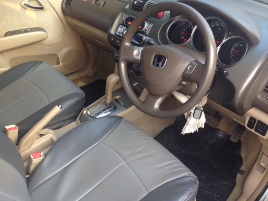 ขายด่วน ฟรีดาวน์ไม่ต้องใช้เงินเลยครับ HONDA CITY 1.5 AT ปี 48 รถสวยจัดรอบคัน เครื่องแห้งแรงดีเดิมๆ เกียร์ออโต้ ภายในเก๋งสวยครบพร้อม CD MP3 พ.เพาเวอร์ ก.ไฟฟ้า แอร์เย็นฉ่ำ เบาะหุ้มหนัง ช่วงล่างแน่น ล้อแม็ก เอกสารทะเบียนครบพร้อมโอน ราคาต่อรองได้ครับ