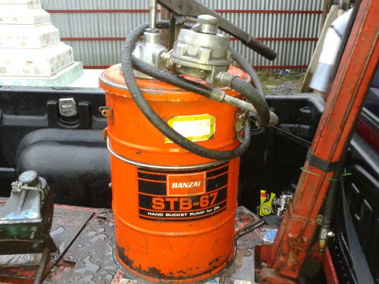 ขายของ4รายการ แม่แรงจระเข้10ตัน/5ตัน/เครื่องยกเกีรย์1.2ตัน/เครื่องเติมน้ำมันเกียร์