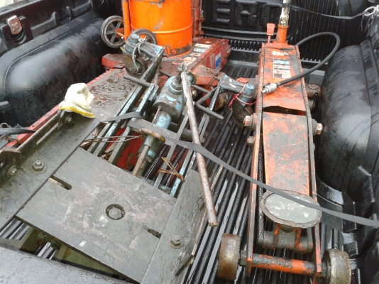 ขายของ4รายการ แม่แรงจระเข้10ตัน/5ตัน/เครื่องยกเกีรย์1.2ตัน/เครื่องเติมน้ำมันเกียร์