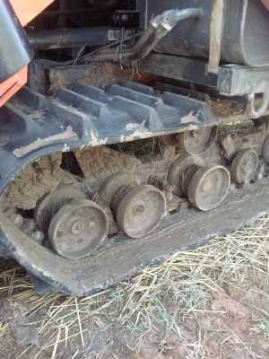 ขายรถเกี่ยวข้าวคูโบต้า  68 g   2แสน ที่เหลือเกี่ยวข้าวเสร็จ จา่ย