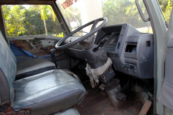 ขายด่วนรถ6ล้อHINOFB2Wเครือง120แรงม้าติดเครน2.5ตัน ขายด่วนรถ6ล้อHINOFB2Wเครือง120แรงม้าติดเครน2.5ตัน