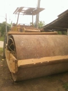 รถบดเดน่าแพคและรถเกรด