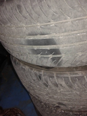 แม็ก17กว้าง7 5รู พร้อมยาง215 45 17ปี 10