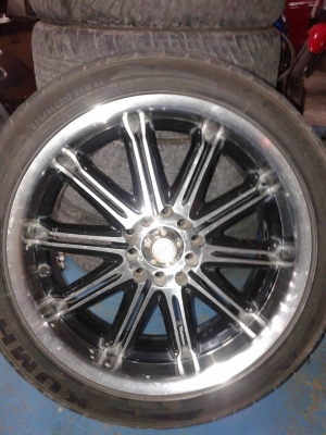 แม็ก17กว้าง7 5รู พร้อมยาง215 45 17ปี 10