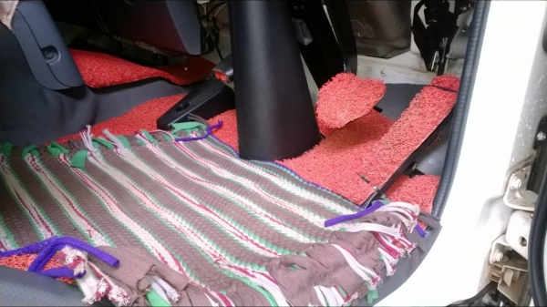 ขายดาวน์..6ล้อดั้ม ISUZU 240 แรง ออกใหม่ป้ายแดง รถปี*54 ใช้130000กม.(รถ30เดือน)