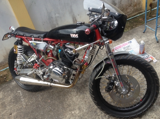 c100 เเละ cg110