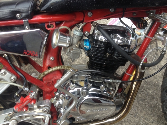 c100 เเละ cg110