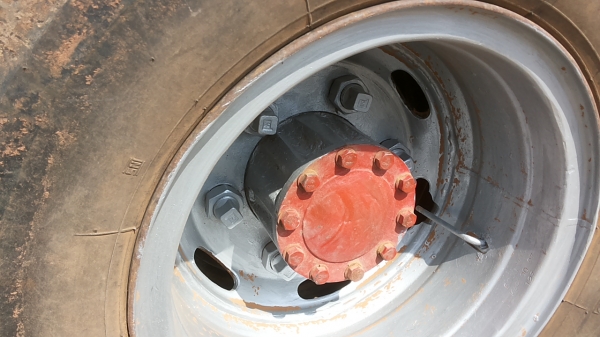 ***ขายแล้วครับขอบคุณ Truck2hand ขาย6ล้อดั๊มดิน ราคาเบาๆ isuzu  NKR(ตัวแรก) วางเครื่อง 4bd1 115hp  (ลงเล่มครบ) เครื่องแน่น แรง ไม่มีเยิ้ม ช่วงล่างใหญ่ Fหน้า-หลัง คัสซีดีไม่ปะไม่ดาม กระบะดั้มเหล็ก5ตัน ยิงหน้า สภาพดี ต่อมาใหม่ หัวสวยไม่ผุ ภายในคอนโซลครบ เกีย