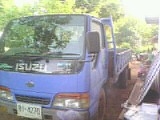 ขาย 6 ล้อ  ISUZU NKR เครื่อง 110  แรง