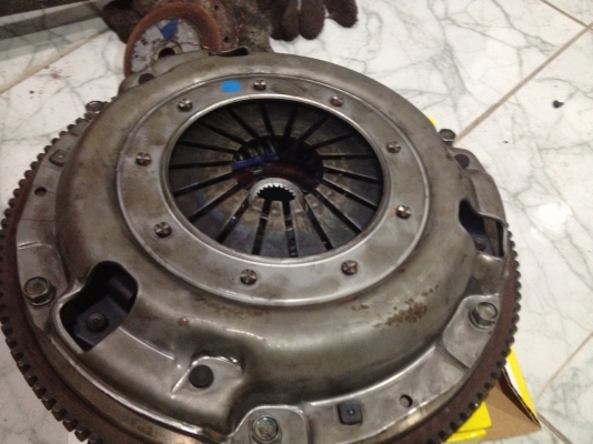 ขายอะไหล่subaru เกียร์ แร๊ค ครัช ไดสตารท์ ท่อ