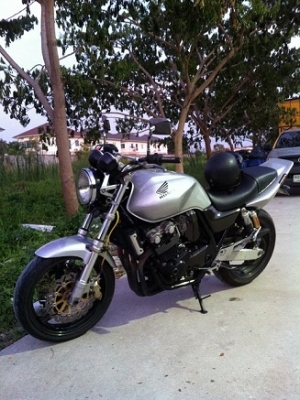 ขายถูก honda cb400 ทะเบียนโอนนอก 95000!!!