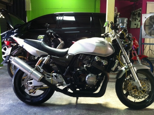 ขายถูก honda cb400 ทะเบียนโอนนอก 95000!!!
