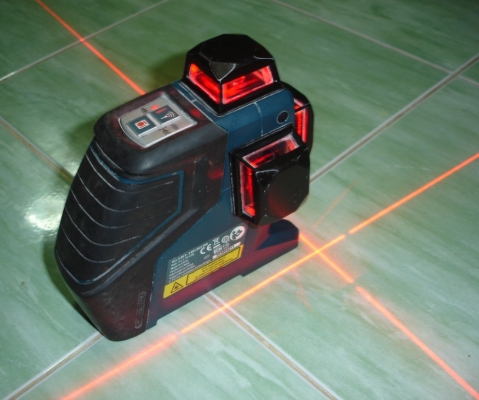 ขายเครื่องวัดระดับเลเซอร์ Bosch GLL 3-80P