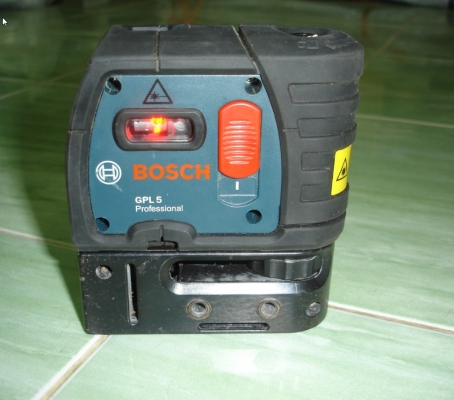 ขายเครื่องกำหนดจุดด้วยเลเซอร์ ยี่ห้อ BOSCH รุ่น GPL5