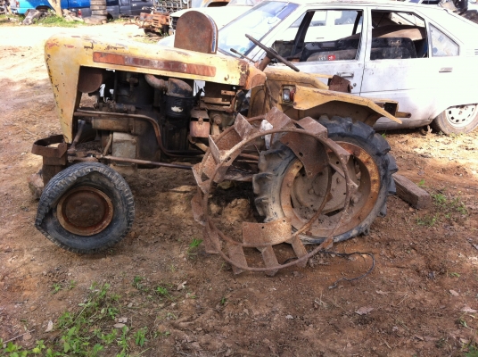 ขายรถไถนาโบราณ