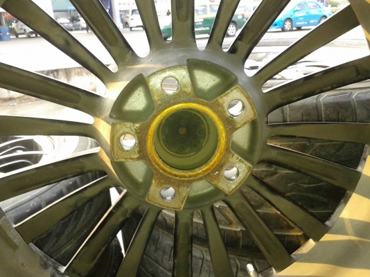 แม็ก18กว้าง8พร้อมยาง