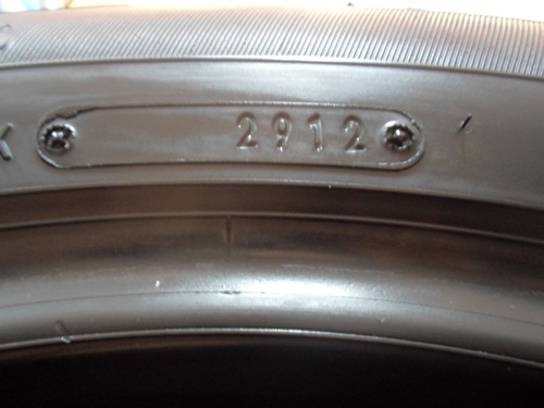 ยาง,205/55R16 Dunlop SP01 ดอกหนามากปี12หนึ่งชุดครับ ยาง,205/55R16 Dunlop SP01 ดอกหนามากปี12หนึ่งชุดครับ