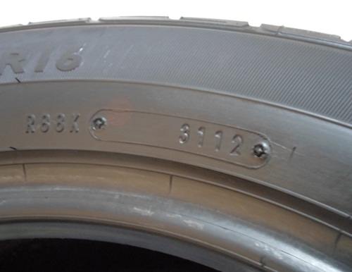 ยาง,205/55R16 Dunlop SP01 ดอกหนามากปี12หนึ่งชุดครับ ยาง,205/55R16 Dunlop SP01 ดอกหนามากปี12หนึ่งชุดครับ