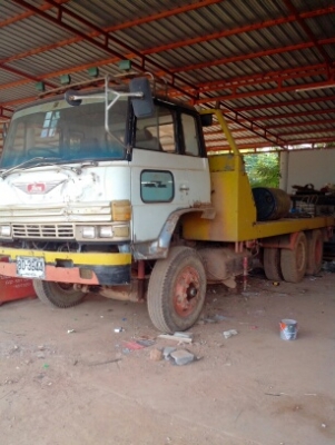 NISSAN BIG M 2.5 ปี30 เครื่อง SD25 ภาษี57 mitsuหลงMA195 ราคา 698000 และหางปลาEH70 ขึ้น320ได้ 520000 และหลงโบ1038000