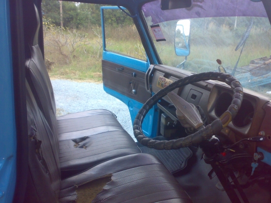 4 ล้อกลาง นิสสัน คาบอด์น หัวแตงโม *** ปรับลดเหลือ 155,000  ด่วนครับ