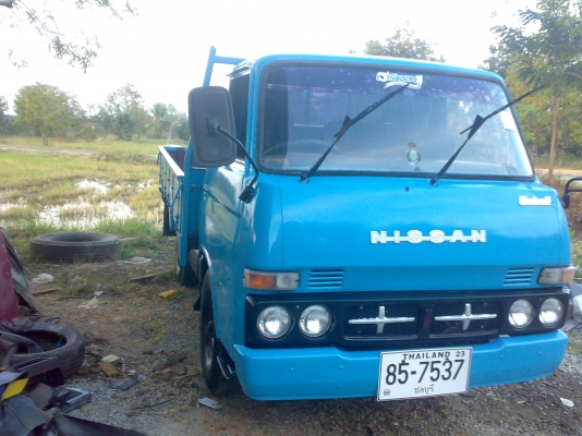 4 ล้อกลาง นิสสัน คาบอด์น หัวแตงโม *** ปรับลดเหลือ 155,000  ด่วนครับ
