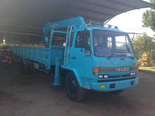 ลูกค้าสั่งมีอีกครับ รถเครน 5 ตัน สวยๆสภาพกิ้บๆเหมือนใหม่ป้ายแดงเครน 5 ตัน กระบะยาว 7.20 เมตร เครื่อง 195 แรงม้า สเปคนี้สั่งได้ครับ คุ้มค่าราคาถูก พร้อมทะเบียน