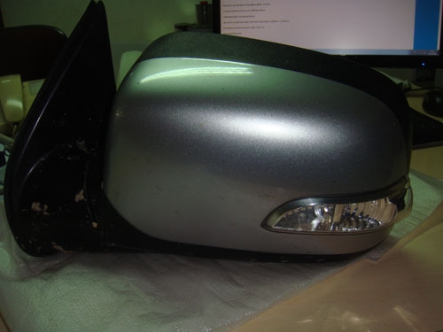 กระจกมองข้างไฟฟ้า ข้างซ้าย ดีแม็กปี2004 ตามสภาพ 500บาท มีแตกตรงมุมไฟเลี้ยว