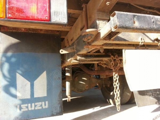 รถบรรทุก 6 ล้อ ยี่ห้อ ISUZU 110 แรงม้า