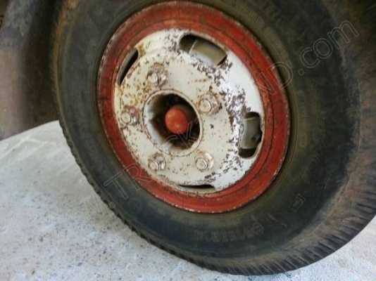 รถบรรทุก 6 ล้อ ยี่ห้อ ISUZU 110 แรงม้า