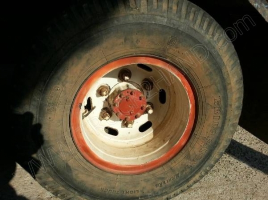 รถบรรทุก 6 ล้อ ยี่ห้อ ISUZU 110 แรงม้า