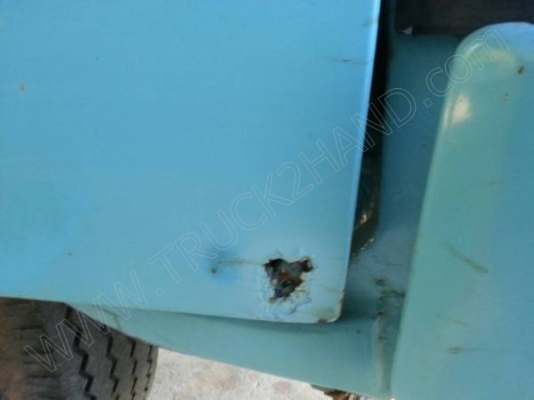 รถบรรทุก 6 ล้อ ยี่ห้อ ISUZU 110 แรงม้า