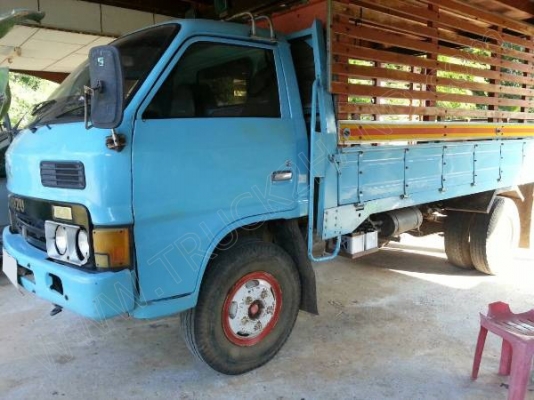 รถบรรทุก 6 ล้อ ยี่ห้อ ISUZU 110 แรงม้า