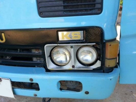 รถบรรทุก 6 ล้อ ยี่ห้อ ISUZU 110 แรงม้า