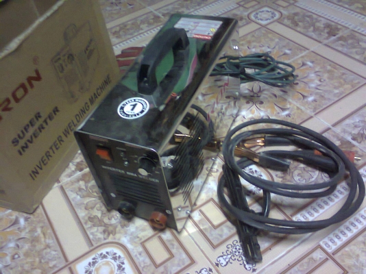 ตู้เชื่อม อินเวอเตอร์ 200 แอมป์ ไฟแรงมากเขื่อม ง๊าย ง่าย ใช้แค่ครั้งเดียว สายเชื่อม อุปกรณ์ครบ