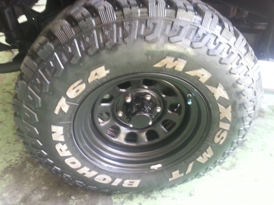ขายต่อครับ ยกเลิกการจอง MUD 265/75/16 ปี 11-12 ทั้งชุดไม่ร่วมกะทะนะครับลดเหลือ 15,000