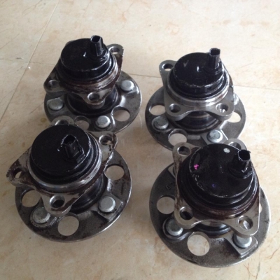 ดุมล้อรถ 4 รู / 5 รู มือสอง