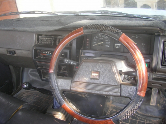 ขายนิสสัน บิ๊กเอ็ม หัวเดี๋ยวปี36 ล้อแมก มีแอร์ ภายนอกสีสวย ขายนิสสัน บิ๊กเอ็ม หัวเดี๋ยวปี36 ล้อแมก มีแอร์ ภายนอกสีสวย