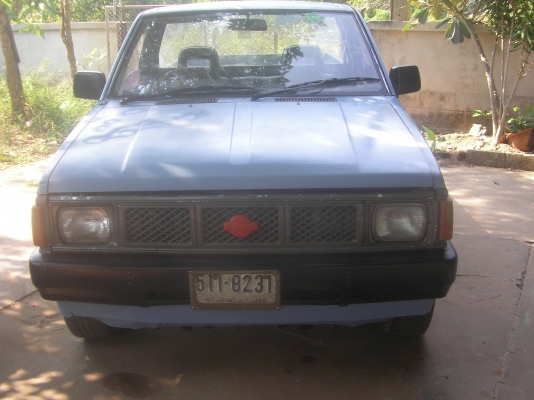 ขายนิสสัน บิ๊กเอ็ม หัวเดี๋ยวปี36 ล้อแมก มีแอร์ ภายนอกสีสวย ขายนิสสัน บิ๊กเอ็ม หัวเดี๋ยวปี36 ล้อแมก มีแอร์ ภายนอกสีสวย