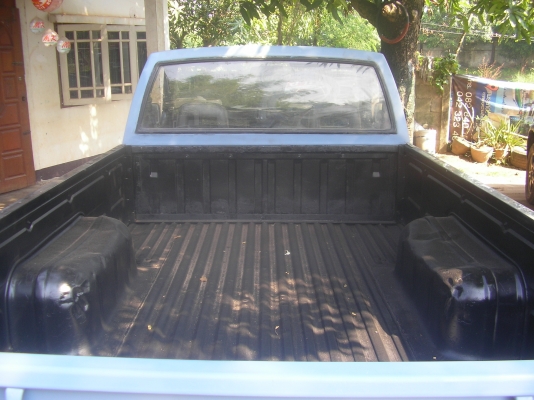 ขายนิสสัน บิ๊กเอ็ม หัวเดี๋ยวปี36 ล้อแมก มีแอร์ ภายนอกสีสวย ขายนิสสัน บิ๊กเอ็ม หัวเดี๋ยวปี36 ล้อแมก มีแอร์ ภายนอกสีสวย