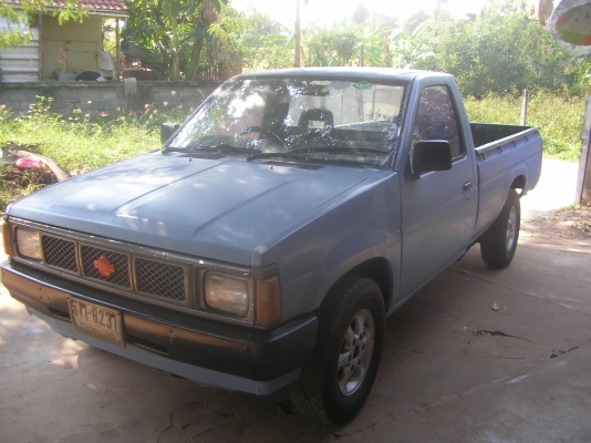 ขายนิสสัน บิ๊กเอ็ม หัวเดี๋ยวปี36 ล้อแมก มีแอร์ ภายนอกสีสวย ขายนิสสัน บิ๊กเอ็ม หัวเดี๋ยวปี36 ล้อแมก มีแอร์ ภายนอกสีสวย